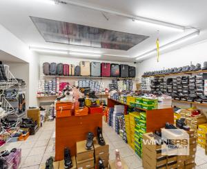 Obchodná budova na predaj