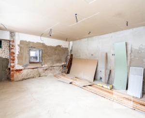 REZERVOVANÉ - Na predaj jednopodlažný rodinný dom v obci Porúbka