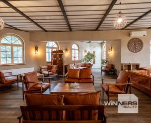 NA PREDAJ – Polyfunkčný objekt, Banská Štiavnica – Križovatka