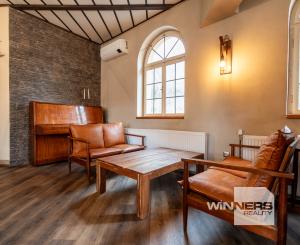 NA PREDAJ – Polyfunkčný objekt, Banská Štiavnica – Križovatka