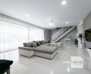 Exkluzívna novostavba rodinného domu, predaj, 650 m2 úžitková plocha, bazén, s kompletným zariadením, Polesná, Košice - Krásna, Na Hore