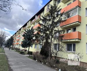 REZERVOVANÉ - Exkluzívne Predaj 3-izb. byt + balkón; Exnárová ul., Bratislava II. – Ružinov