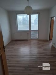 Na prenájom pekný priestranný 2-izbový byt v Humennom