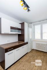 Na prenájom 2-izbový slnečný byt na Družstevnej ulici v Humennom.