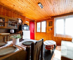 Ponúkame Vám na predaj chatu zo záhradou na Bukovci