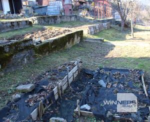 REZERVOVANÉ - Predaj  záhradnej chaty so záhradou 335 m2, krbom, Banská Bystrica-Riečka