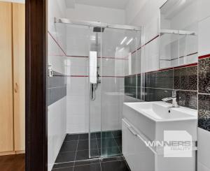 Na prenájom 4-izbový byt v v novostavbe, 129 m2, Kysucká ulica, Bratislava-Staré Mesto