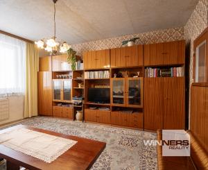 REZERVOVANÉ - Na predaj 3-izbový byt s loggiou – sídlisko Drieňová, Banská Štiavnica