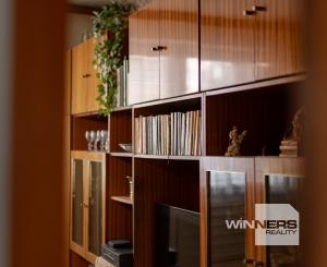 REZERVOVANÉ - Na predaj 3-izbový byt s loggiou – sídlisko Drieňová, Banská Štiavnica