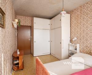 REZERVOVANÉ - Na predaj 3-izbový byt s loggiou – sídlisko Drieňová, Banská Štiavnica