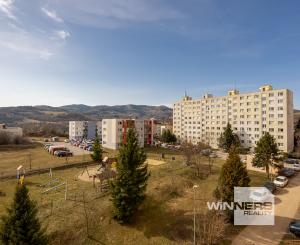 REZERVOVANÉ - Na predaj 3-izbový byt s loggiou – sídlisko Drieňová, Banská Štiavnica