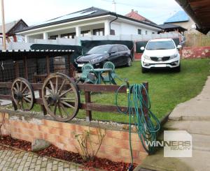 Predaj  4 izb. dom - 377 m2,  dielňa, pivnica, záhradka ,  Hrochoť, okr. B.Bystrica