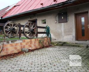 Predaj  4 izb. dom - 377 m2,  dielňa, pivnica, záhradka ,  Hrochoť, okr. B.Bystrica