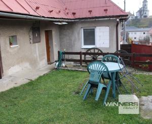 Predaj  4 izb. dom - 377 m2,  dielňa, pivnica, záhradka ,  Hrochoť, okr. B.Bystrica