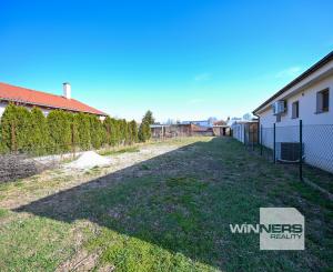 PREDAJ, stavebný pozemok 428 m², Ružindol, Trnava