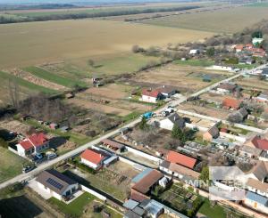 PREDAJ, stavebný pozemok 428 m², Ružindol, Trnava