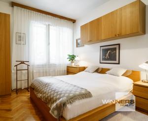 Na predaj vila z prelomu storočia s prekvapivým súkromím, bazénom a veľkým pozemkom v Rajke