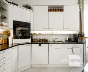 Na predaj vila z prelomu storočia s prekvapivým súkromím, bazénom a veľkým pozemkom v Rajke