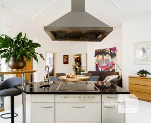 Na predaj vila z prelomu storočia s prekvapivým súkromím, bazénom a veľkým pozemkom v Rajke