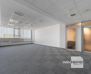 Na prenájom kancelária o výmere 55 m2 v budove Business centrum Moldavská v Košiciach.