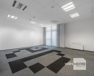 Na prenájom kancelária o výmere 42,5 m2 v budove Business centrum Moldavská v Košiciach.