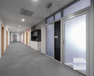 Na prenájom kancelária o výmere 42,5 m2 v budove Business centrum Moldavská v Košiciach.