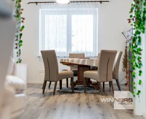 Prenájom, krásny 4-izbový byt v centre Piešťan, Sládkovičova ulica, 117 m2