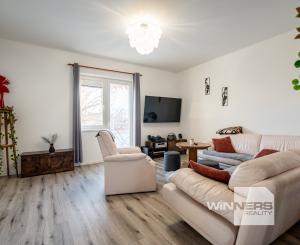 Prenájom, krásny 4-izbový byt v centre Piešťan, Sládkovičova ulica, 117 m2