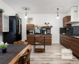 Prenájom, krásny 4-izbový byt v centre Piešťan, Sládkovičova ulica, 117 m2