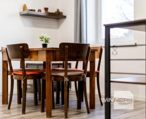 Prenájom, krásny 4-izbový byt v centre Piešťan, Sládkovičova ulica, 117 m2