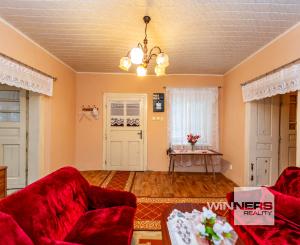 Exkluzívne na predaj zachovalá chalúpka v srdci Tokaja - ideálne víkendové sídlo.