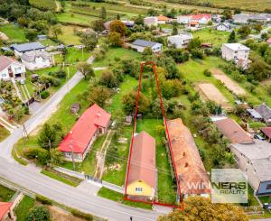 Exkluzívne na predaj zachovalá chalúpka v srdci Tokaja - ideálne víkendové sídlo.