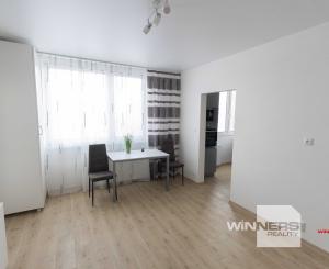 Exkluzívne Vám ponúkame na prenájom   zrekonštruovaný 1 izbový  byt na Južnom Námestí  slobody  v Humennom