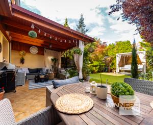 Ponúkam Vám na predaj priestranný rodinný dom v radovej zástavbe v mestskej časti Košice – Západ – Prievidzská ul.