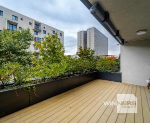 Exkluzívne na predaj 3-izbový byt v novostavbe s terasou v lukratívnej časti sídl. Nová Terasa