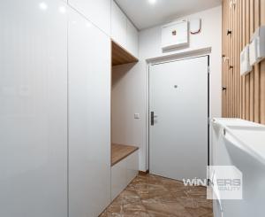 Exkluzívne na predaj 3-izbový byt v novostavbe s terasou v lukratívnej časti sídl. Nová Terasa