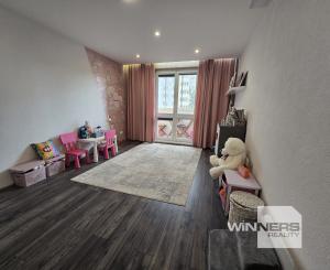 REZERVOVANÉ - Exkluzívne na predaj 4-izbový nadštandardný  byt s balkónom v Poprade na  ulici Šrobárovej