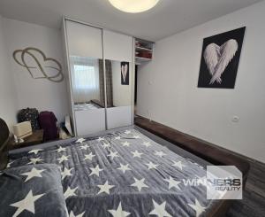 REZERVOVANÉ - Exkluzívne na predaj 4-izbový nadštandardný  byt s balkónom v Poprade na  ulici Šrobárovej