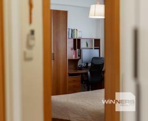 NA PREDAJ 3-izbový klimatizovaný byt 79,34m2 v obľúbenej lokalite s výbornou dostupnosťou, ul. Tehelná