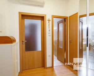 NA PREDAJ 3-izbový klimatizovaný byt 79,34m2 v obľúbenej lokalite s výbornou dostupnosťou, ul. Tehelná