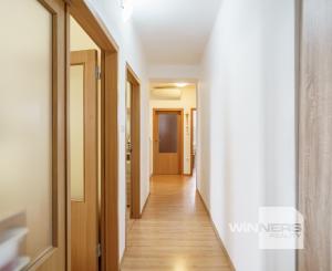 NA PREDAJ 3-izbový klimatizovaný byt 79,34m2 v obľúbenej lokalite s výbornou dostupnosťou, ul. Tehelná