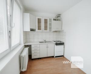 Exkluzívne ponúkame na PRENÁJOM 1 izbový byt na ulici Komenského 16, v Bardejove.