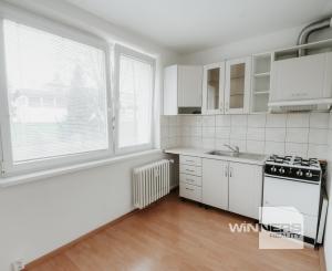 Exkluzívne ponúkame na PRENÁJOM 1 izbový byt na ulici Komenského 16, v Bardejove.