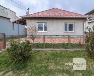 Na predaj tehlový • 4i RD v slepej ulici • Valaliky