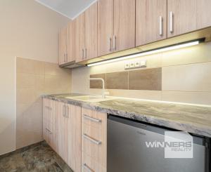 Na predaj štýlová, kompletne zrekonštruovaná garsónka – ideálna investícia aj štartovacie bývanie