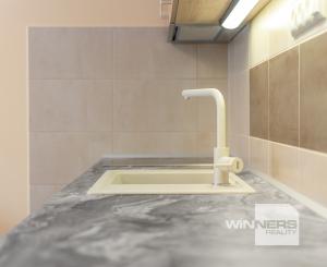 Na predaj štýlová, kompletne zrekonštruovaná garsónka – ideálna investícia aj štartovacie bývanie