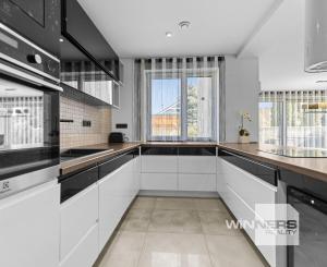 Na predaj moderný rodinný dom, ponúkajúci komfortné a nadštandardné  bývanie