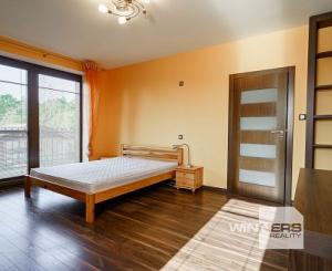 Na prenájom krásny 6-izbový rodinný dom v meste Vrbové, s priestranným  pozemkom 2167 m2, Piešťany