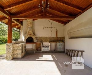 Na prenájom krásny 6-izbový rodinný dom v meste Vrbové, s priestranným  pozemkom 2167 m2, Piešťany