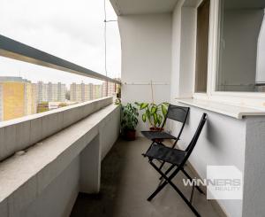 NA PREDAJ 3-izbový byt 74 m2 po kompletnej rekonštrukcií s loggiou, ul. Gessayova